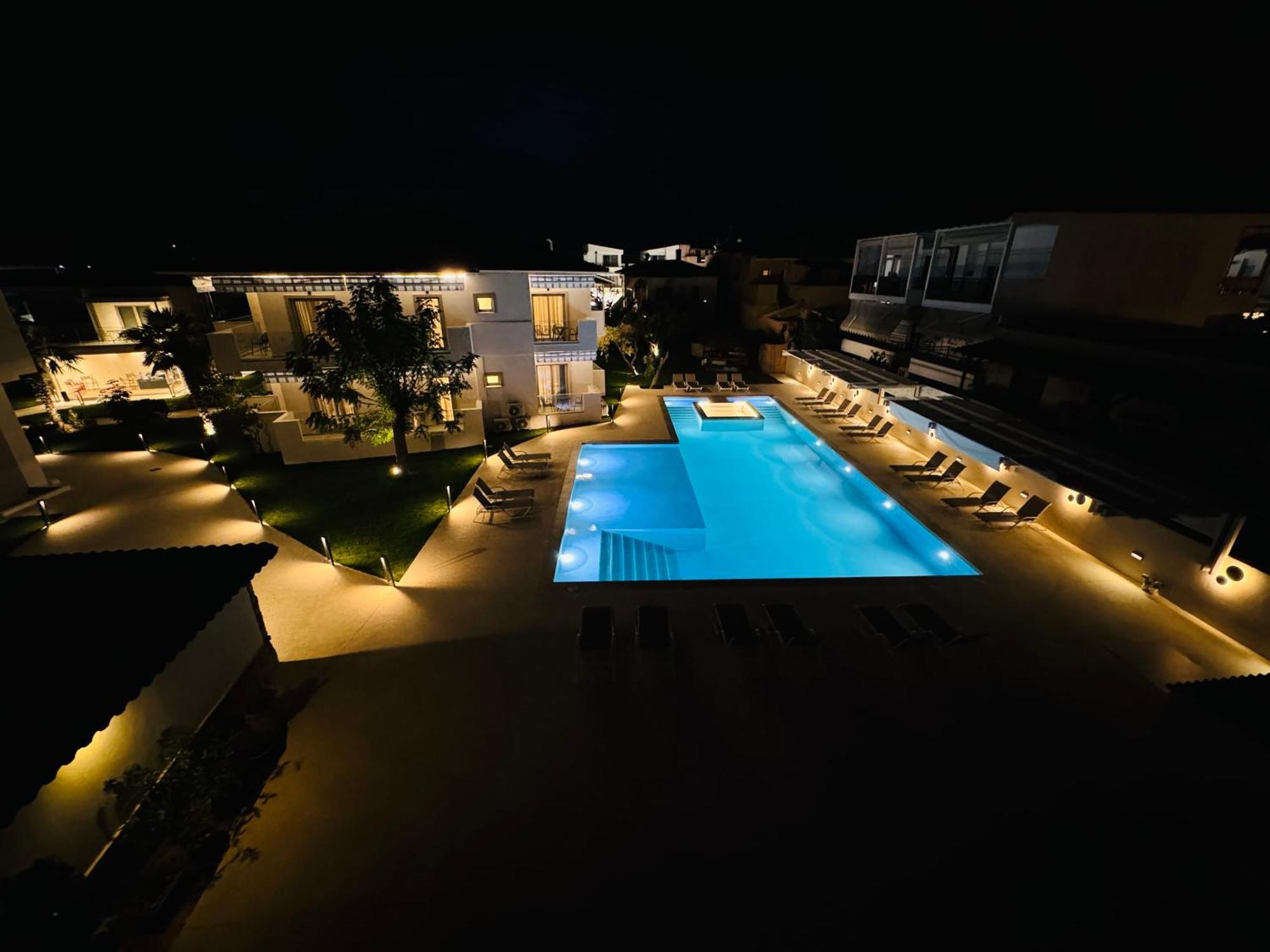 Studio Nikiti Beach Exterior photo