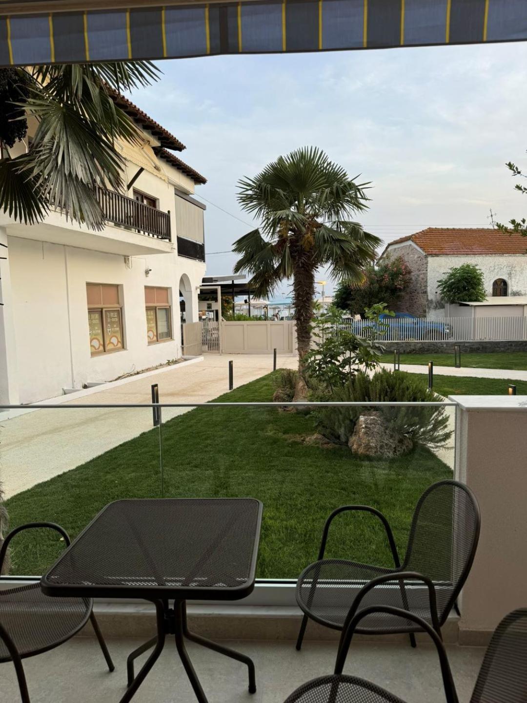 Studio Nikiti Beach Exterior photo