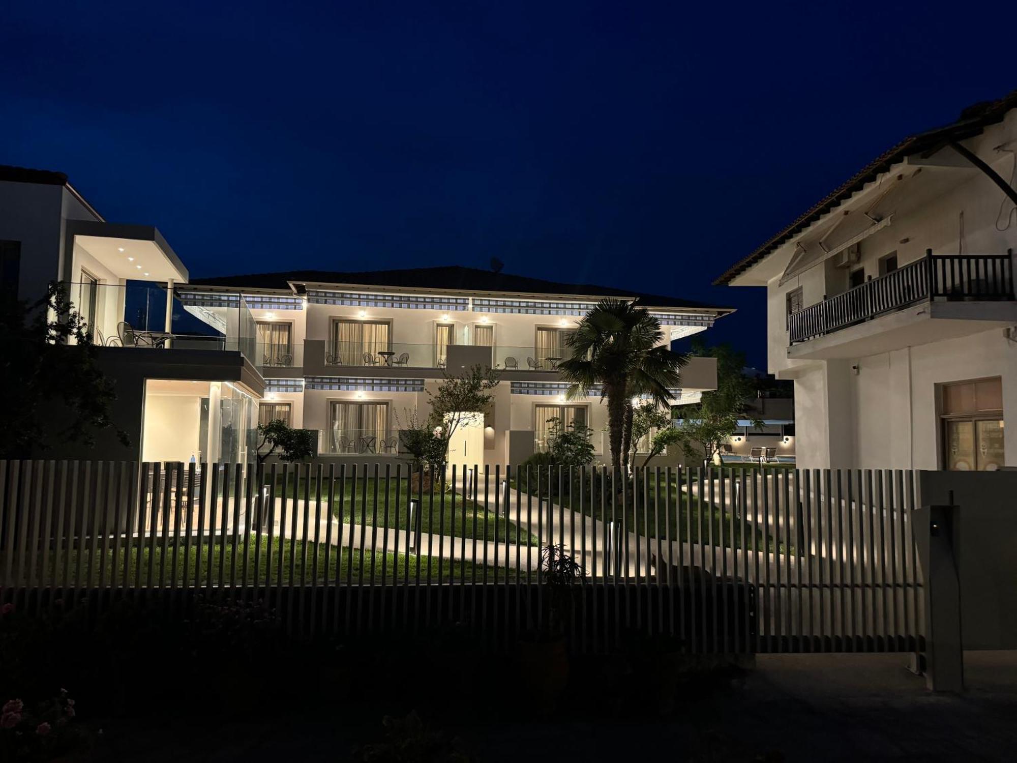 Studio Nikiti Beach Exterior photo